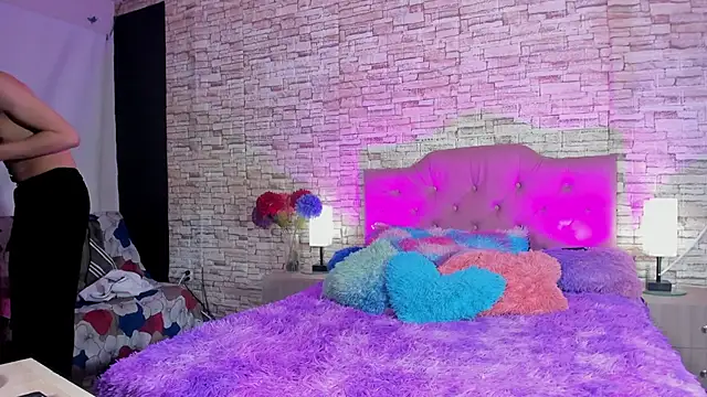 kitty queen10 online show from 10-18-25, 06:04