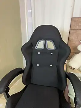 littlemelodi18 online show from 02-24-26, 11:05