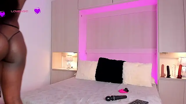 IvannaMuller  online show from 01-10-25, 07:32