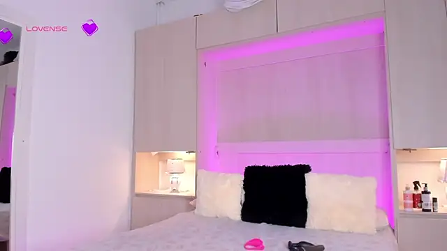 IvannaMuller  online show from 12-17-24, 07:26