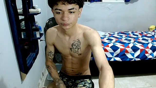 Snapshot of Lovebeng_ chatting on 02-11-25, 02:03 Lovebeng online show from 02-11-25, 02:03