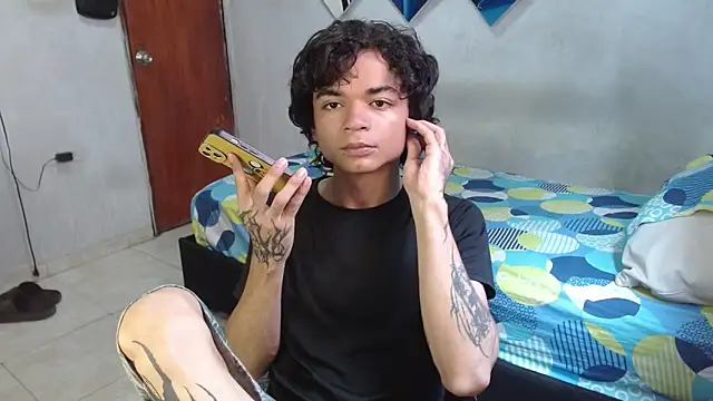 Lovebeng  online show from 04-08-26, 08:21