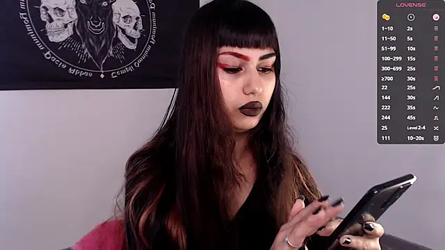 Little-Lucifer online show from 11-11-25, 08:36