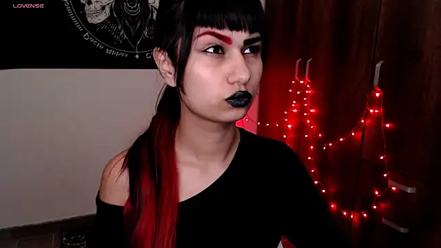 Little-Lucifer online show from 02-11-26, 10:53