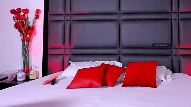 Snapshot of SaraDreamss chatting on 02-28-26, 03:11 SaraDreamss online show from 02-28-26, 03:11