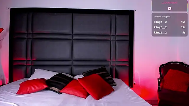 Snapshot of SaraDreamss chatting on 02-09-26, 01:20 SaraDreamss online show from 02-09-26, 01:20