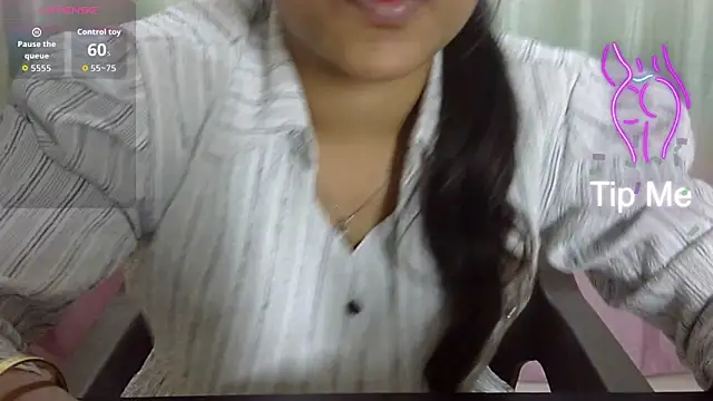 Preeti-Sexy online show from 01-06-26, 06:50