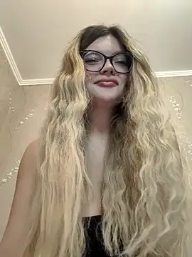 ZaraBloom online show from 03-28-26, 04:30