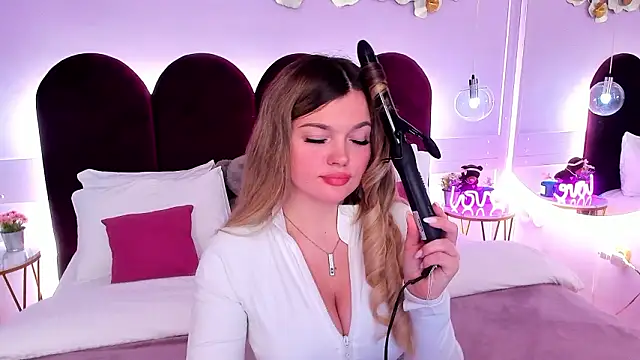 ZaraBloom online show from 03-09-26, 03:15