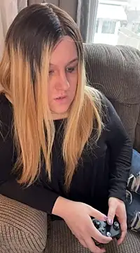 PuckBunny17 online show from 01-08-25, 03:17