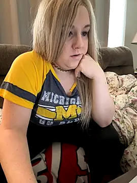 PuckBunny17 online show from 09-21-25, 08:58