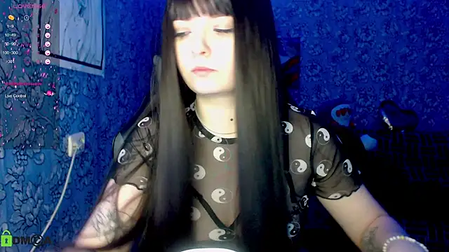 Snapshot of twinkling_melon chatting on 12-21-24, 05:14 twinkling melon online show from 12-21-24, 05:14