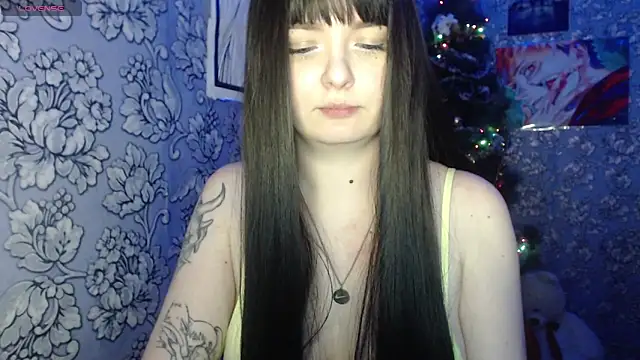 Snapshot of twinkling_melon chatting on 12-28-24, 08:15 twinkling melon online show from 12-28-24, 08:15