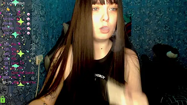 Snapshot of twinkling_melon chatting on 12-14-24, 04:19 twinkling melon online show from 12-14-24, 04:19