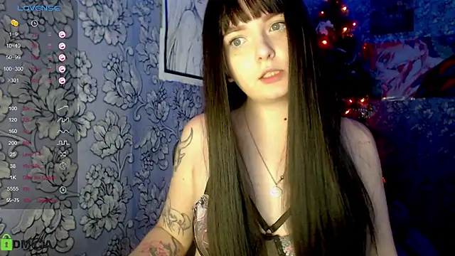 Snapshot of twinkling_melon chatting on 12-25-24, 08:51 twinkling melon online show from 12-25-24, 08:51