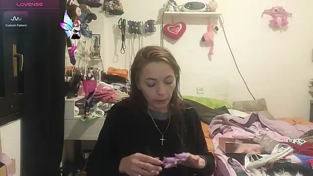 Snapshot of kattleya1407 chatting on 09-25-25, 06:58 kattleya1407 online show from 09-25-25, 06:58