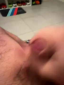 tiou72 online show from 11-28-25, 03:45