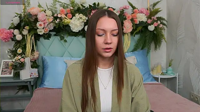 AliceBrayan online show from 03-08-26, 04:32