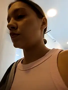 AliceBrayan online show from 10-08-25, 05:09