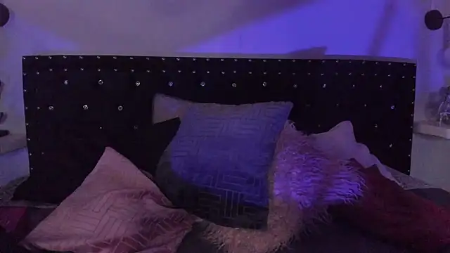 Ghosty Doll online show from 09-10-25, 08:19