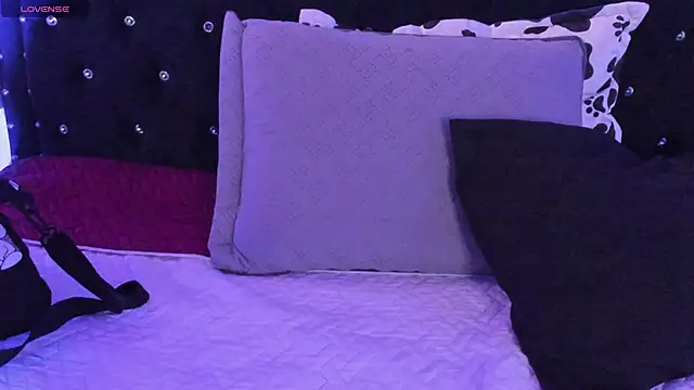 Ghosty Doll online show from 11-20-25, 02:07