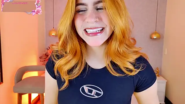 Snapshot of april_rousse chatting on 04-15-26, 01:59 april rousse online show from 04-15-26, 01:59