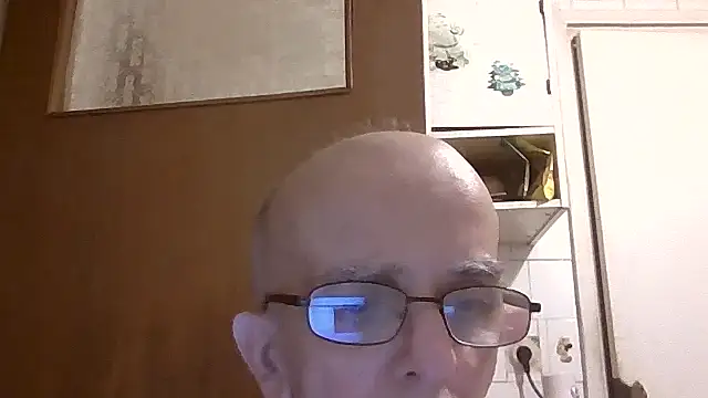 Snapshot of mariusica1@xh chatting on 07-09-26, 07:24 mariusica1xh online show from 07-09-26, 07:24