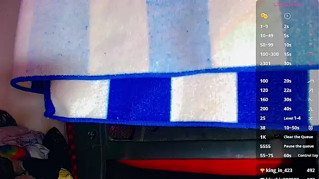 nicol gill  online show from 02-10-25, 11:46