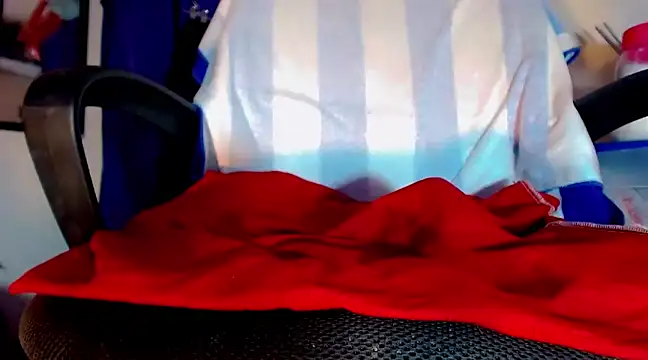 nicol gill  online show from 02-06-25, 02:37