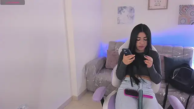 Charlotte cowell sub1  online show from 12-02-25, 03:36