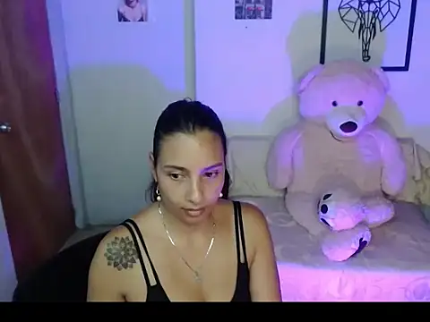 Snapshot of mykaelahoney chatting on 03-18-26, 04:59 mykaelahoney online show from 03-18-26, 04:59