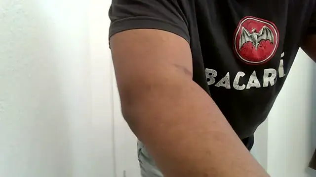 Snapshot of daddythiccklegg chatting on 02-27-25, 02:43 daddythiccklegg online show from 02-27-25, 02:43