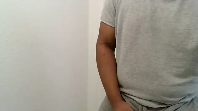 Snapshot of daddythiccklegg chatting on 02-20-25, 08:25 daddythiccklegg online show from 02-20-25, 08:25