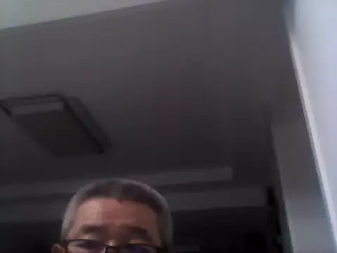 Snapshot of hewujiutian2024 chatting on 06-01-26, 12:05 hewujiutian2024 online show from 06-01-26, 12:05