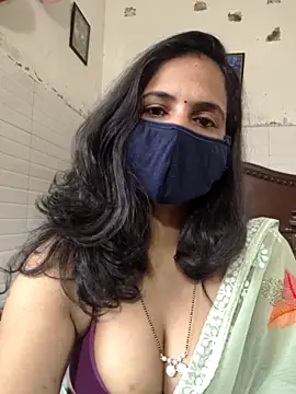 Snapshot of Nehubhabhi26 chatting on 09-15-25, 04:35 Nehubhabhi26 online show from 09-15-25, 04:35