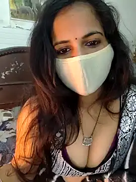 Snapshot of Nehubhabhi26 chatting on 01-08-25, 04:54 Nehubhabhi26 online show from 01-08-25, 04:54