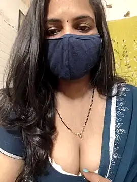 Snapshot of Nehubhabhi26 chatting on 10-14-25, 04:57 Nehubhabhi26 online show from 10-14-25, 04:57