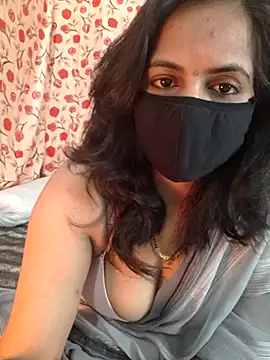 Snapshot of Nehubhabhi26 chatting on 03-08-25, 09:06 Nehubhabhi26 online show from 03-08-25, 09:06