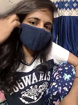Snapshot of Nehubhabhi26 chatting on 09-18-25, 05:05 Nehubhabhi26 online show from 09-18-25, 05:05