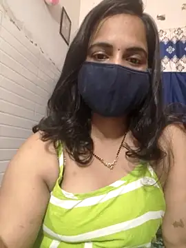 Snapshot of Nehubhabhi26 chatting on 09-28-25, 05:09 Nehubhabhi26 online show from 09-28-25, 05:09