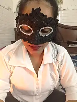 Snapshot of Nehubhabhi26 chatting on 02-10-25, 07:04 Nehubhabhi26 online show from 02-10-25, 07:04