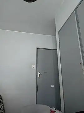 Userio072 online show from 02-01-25, 12:37