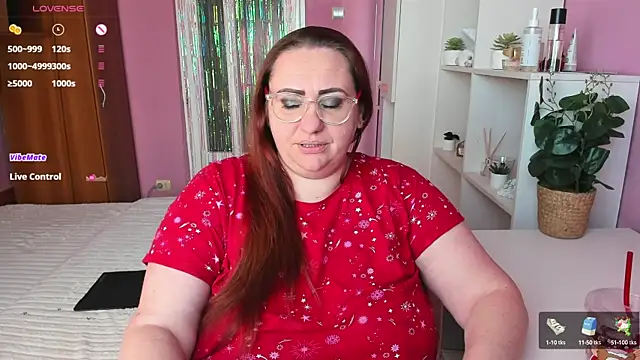 Snapshot of lovely_adelle chatting on 03-09-25, 12:53 lovely adelle online show from 03-09-25, 12:53