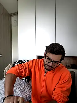 thomas gun online show from 12-15-25, 01:50