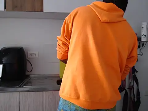 thomas gun online show from 12-14-25, 05:18