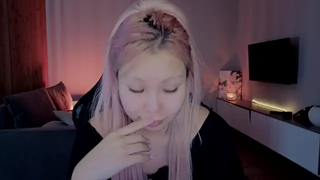 RileyMee online show from 04-13-26, 04:27