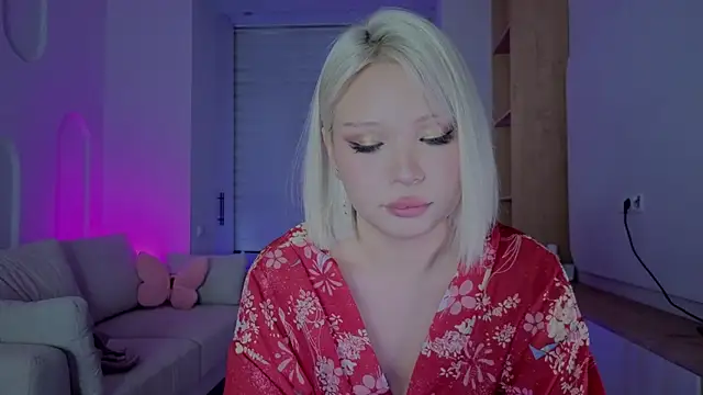 RileyMee online show from 09-17-25, 01:24
