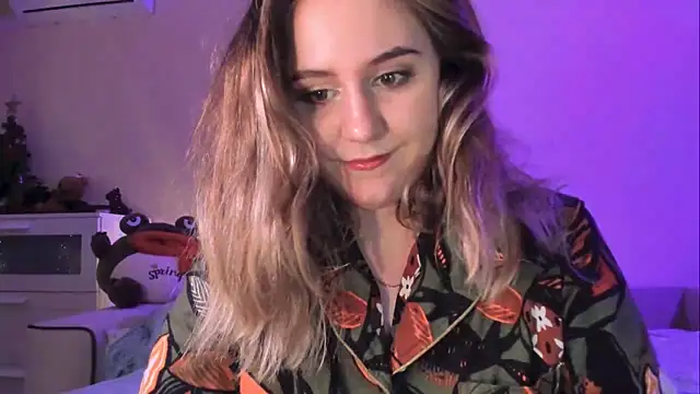 Snapshot of Diana_Flower chatting on 02-22-25, 05:24 Diana Flower online show from 02-22-25, 05:24