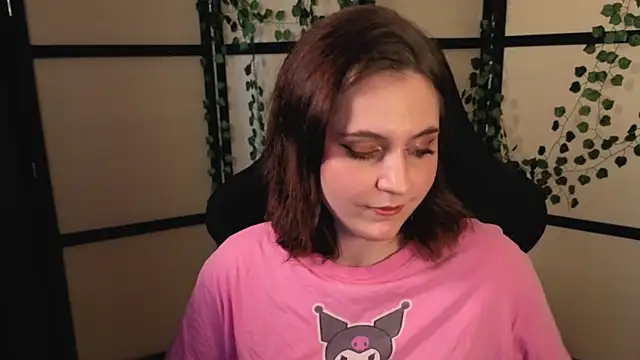Diana Flower online show from 04-22-26, 01:07