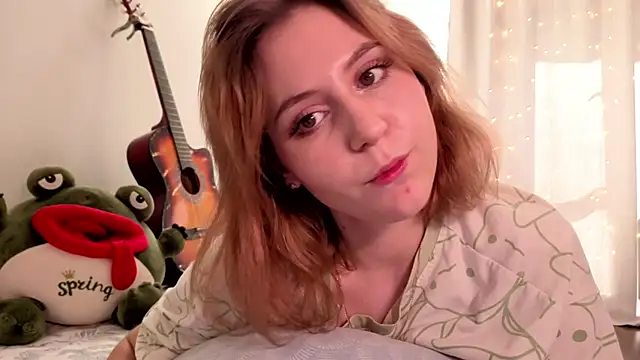Snapshot of Diana_Flower chatting on 09-27-25, 09:37 Diana Flower online show from 09-27-25, 09:37